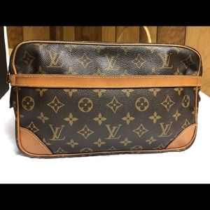 Louis Vuitton cosmetics bag/clutch